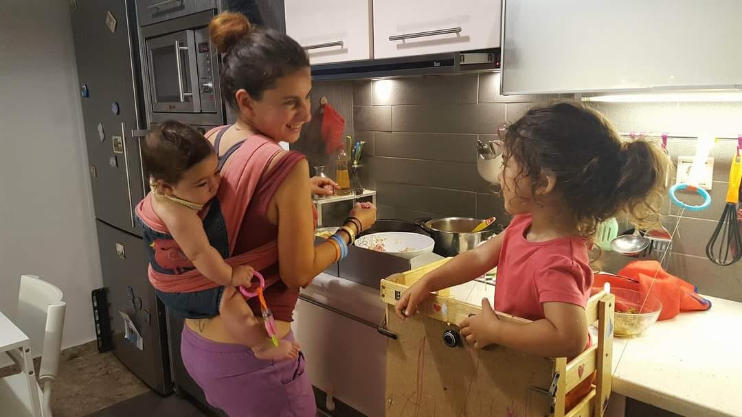 Μαγείρεμα με δύο παιδιά