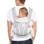 Μάρσιπος Ergobaby Breeze Μωρό στην πλάτη