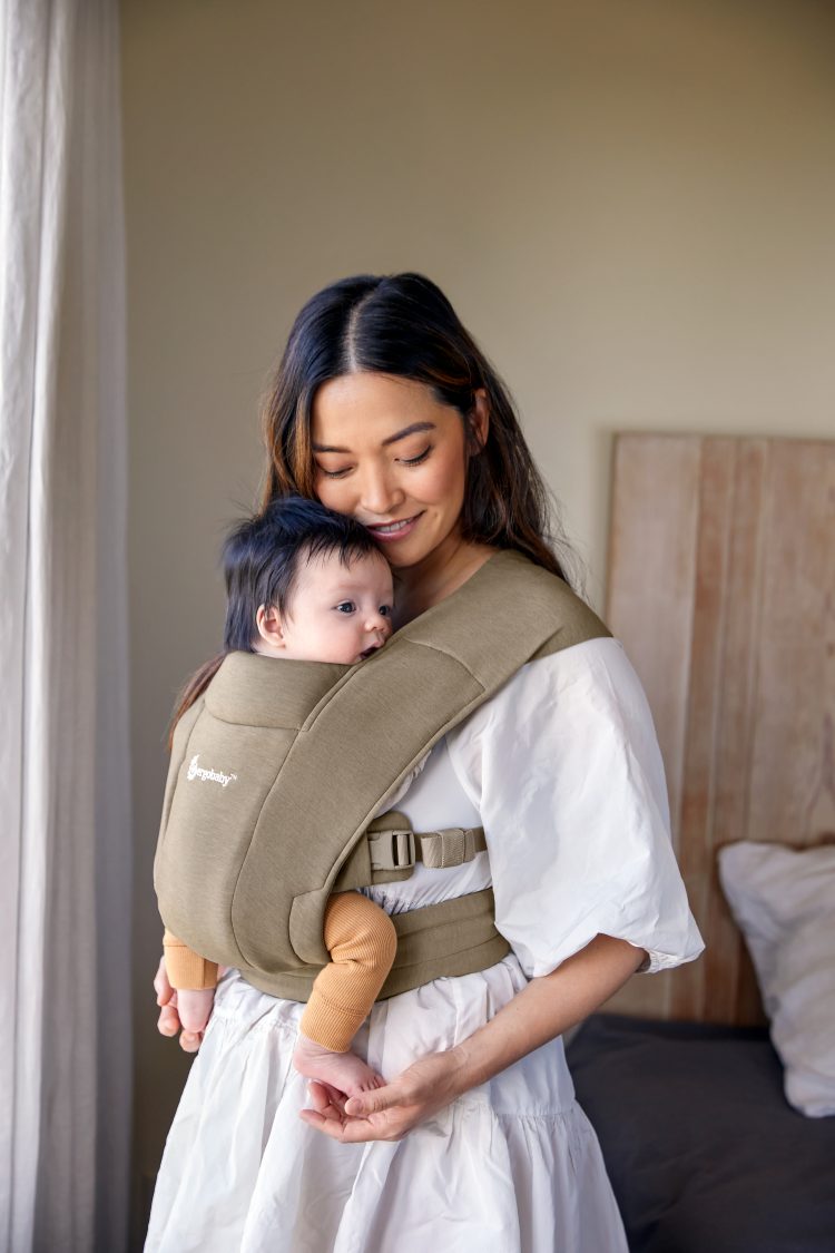 Μάρσιπος Ergobaby Embrace Soft Olive