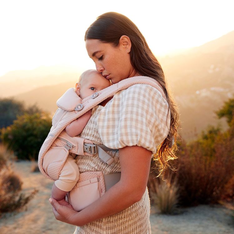 Εργονομικός μάρσιπος με κλιπς Ergobaby Omni Breeze Pink Quartz