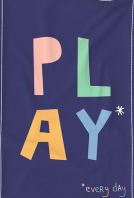 marsipos-mei-tai-4745-play-every-day-lilac-purple-soft-and-cool-revealed Εργονομικός μάρσιπος mei tai από νεογέννητο με μήνυμα Play Every day, μωβ λιλά, οργανικό βαμβάκι, πολύ απαλό