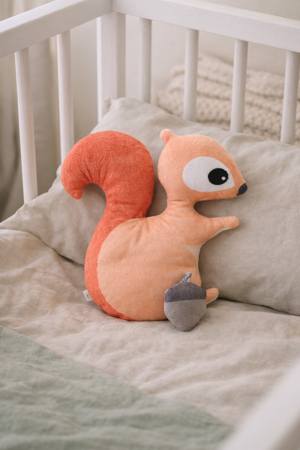 decor-nursery-pillow-squirrel-4 Χειροποίητο Μαξιλάρι Σκίουρος - Διακοσμητικό Παιδικού Δωματίου