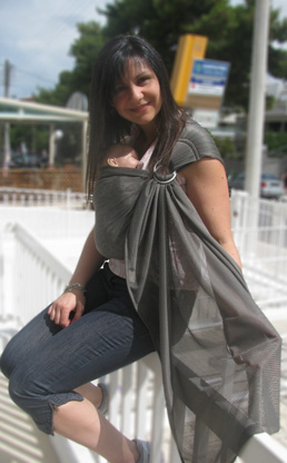 Mesh fabric ring sling for the sea and the water