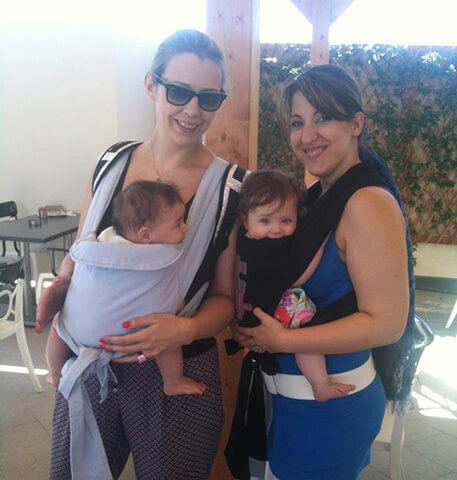 A babywearing meet-up