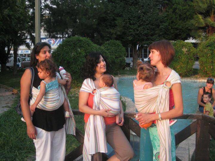 A babywearing meet-up