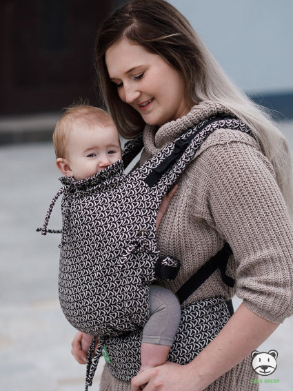 Little hearts Ecru Adjustable Baby Carrier - Image 5