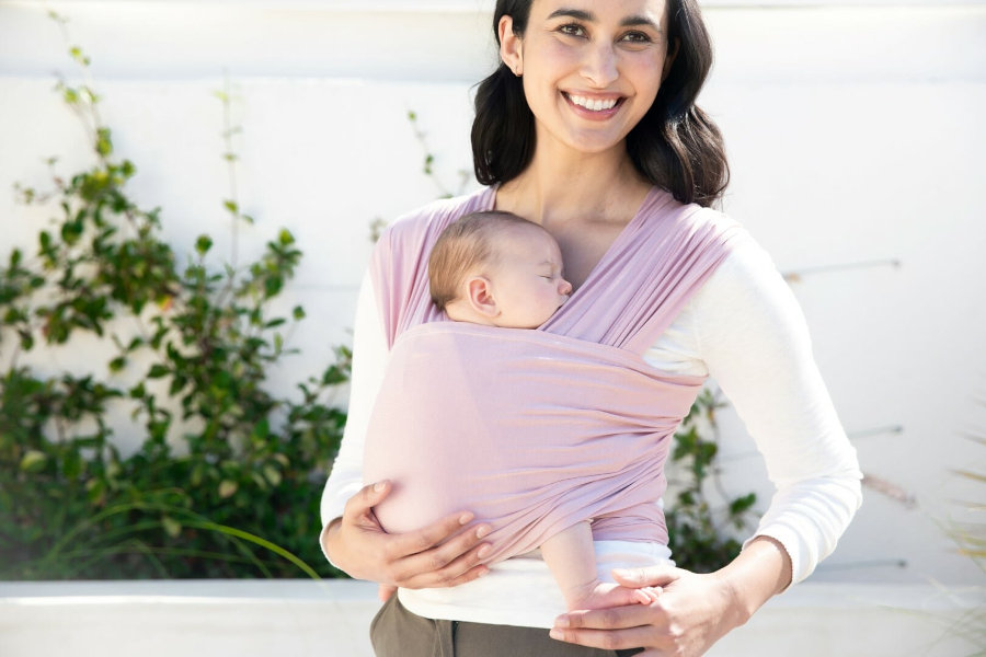 Ergobaby AURA Stretchy Wrap - Blush Pink - Image 3
